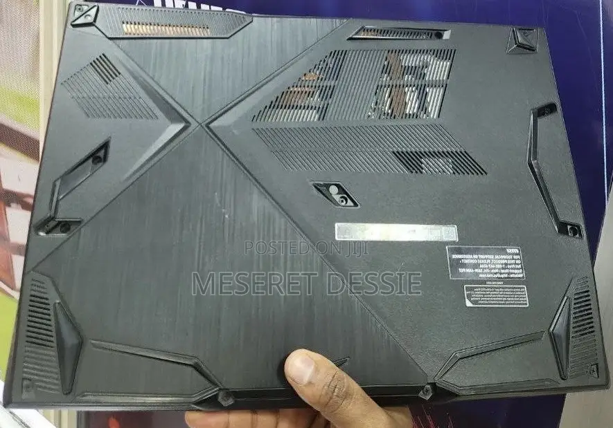 New Laptop MSI 4GB Intel Core i5 SSD 512GB