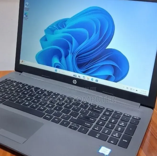 New Laptop HP Stream Notebook 8GB Intel Core i7 SSD 256GB