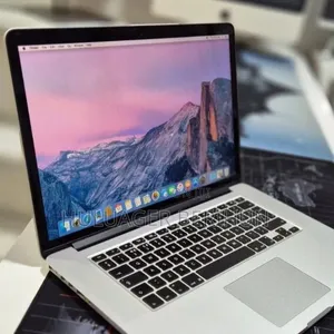 New Laptop Apple MacBook Pro 2015 16GB Intel Core i7 SSD 256GB