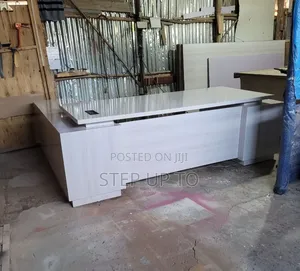 Manager Desk