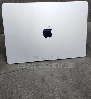 New Laptop Apple MacBook Air 2025 M4 16GB Apple M4 SSD 512GB