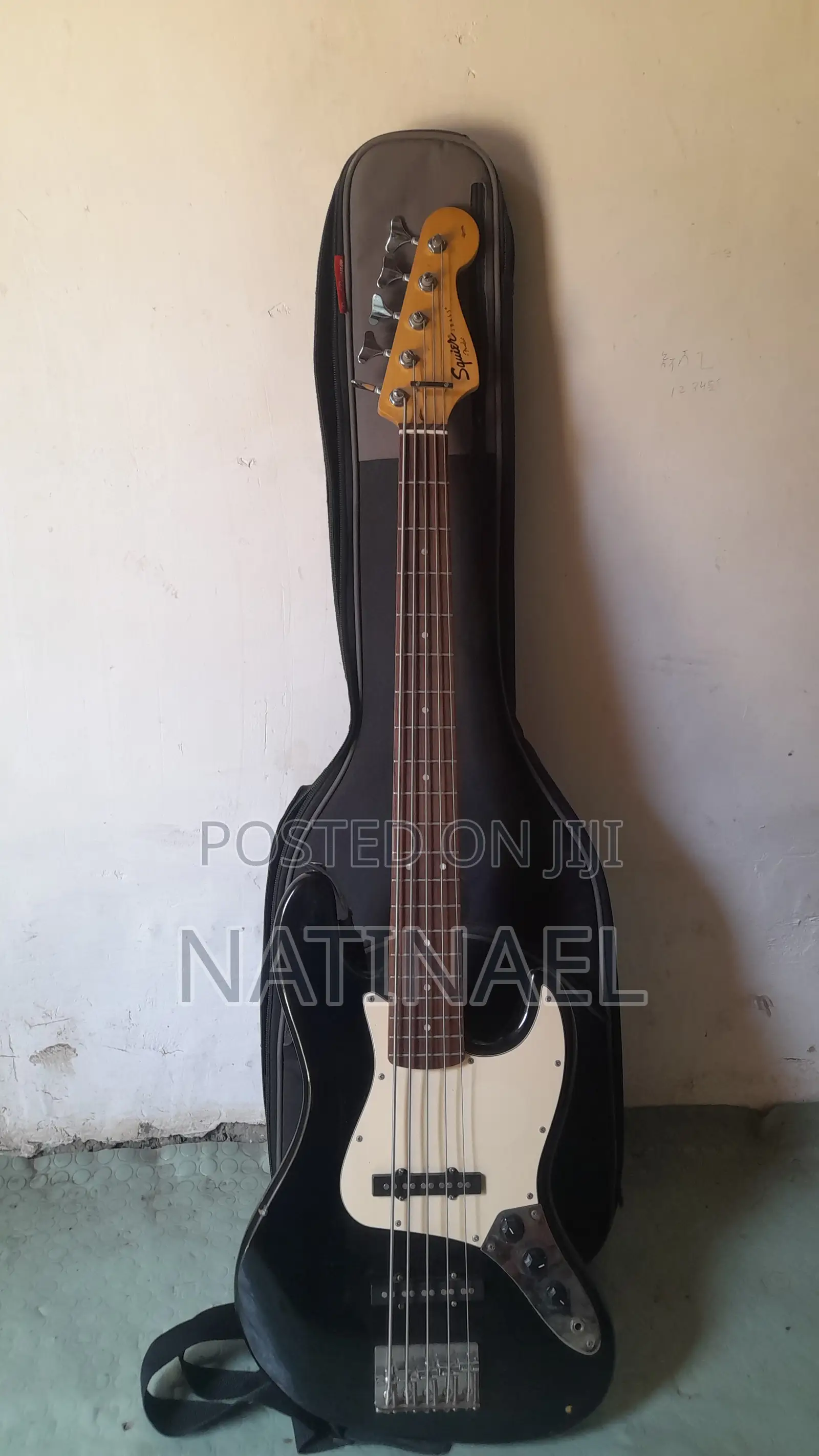 Squier Affinity Series Jazz Bass V5