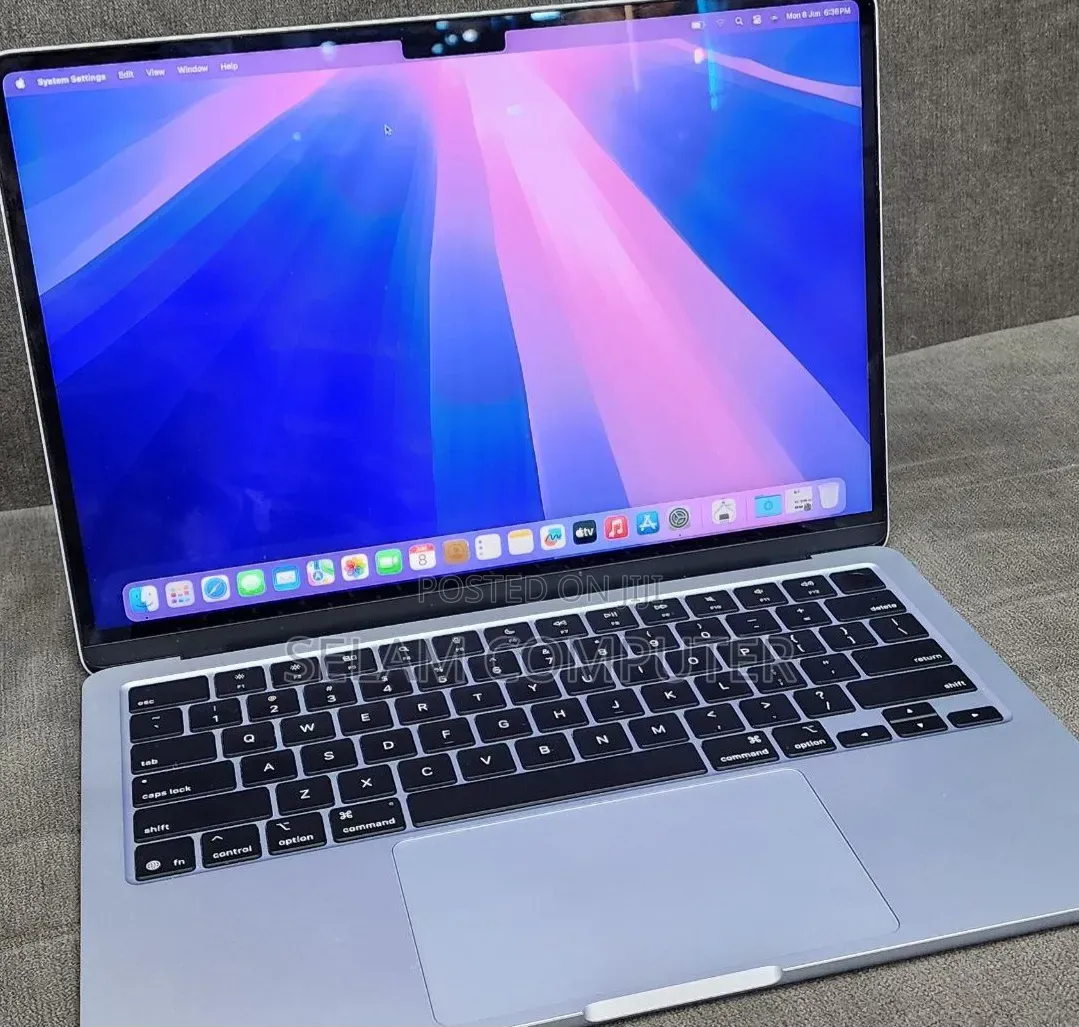 New Laptop Apple MacBook Air 2025 M4 16GB Apple M4 SSD 512GB