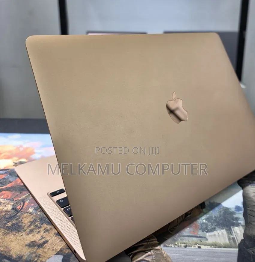 New Laptop Apple MacBook Air 8GB Apple M1 SSD 256GB