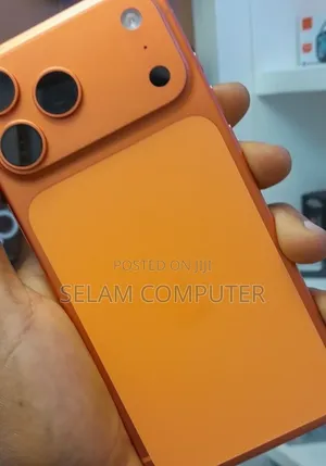 New Apple iPhone 17 Pro Max 256 GB Orange