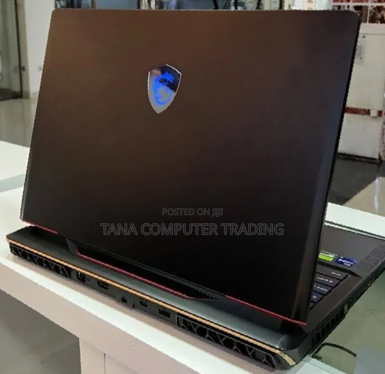 New Laptop MSI GE66 Raider 32GB Intel Core i9 SSD 1T