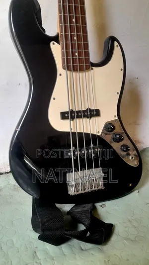 Squier Affinity Series Jazz Bass V5