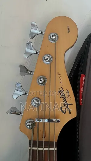 Squier Affinity Series Jazz Bass V5