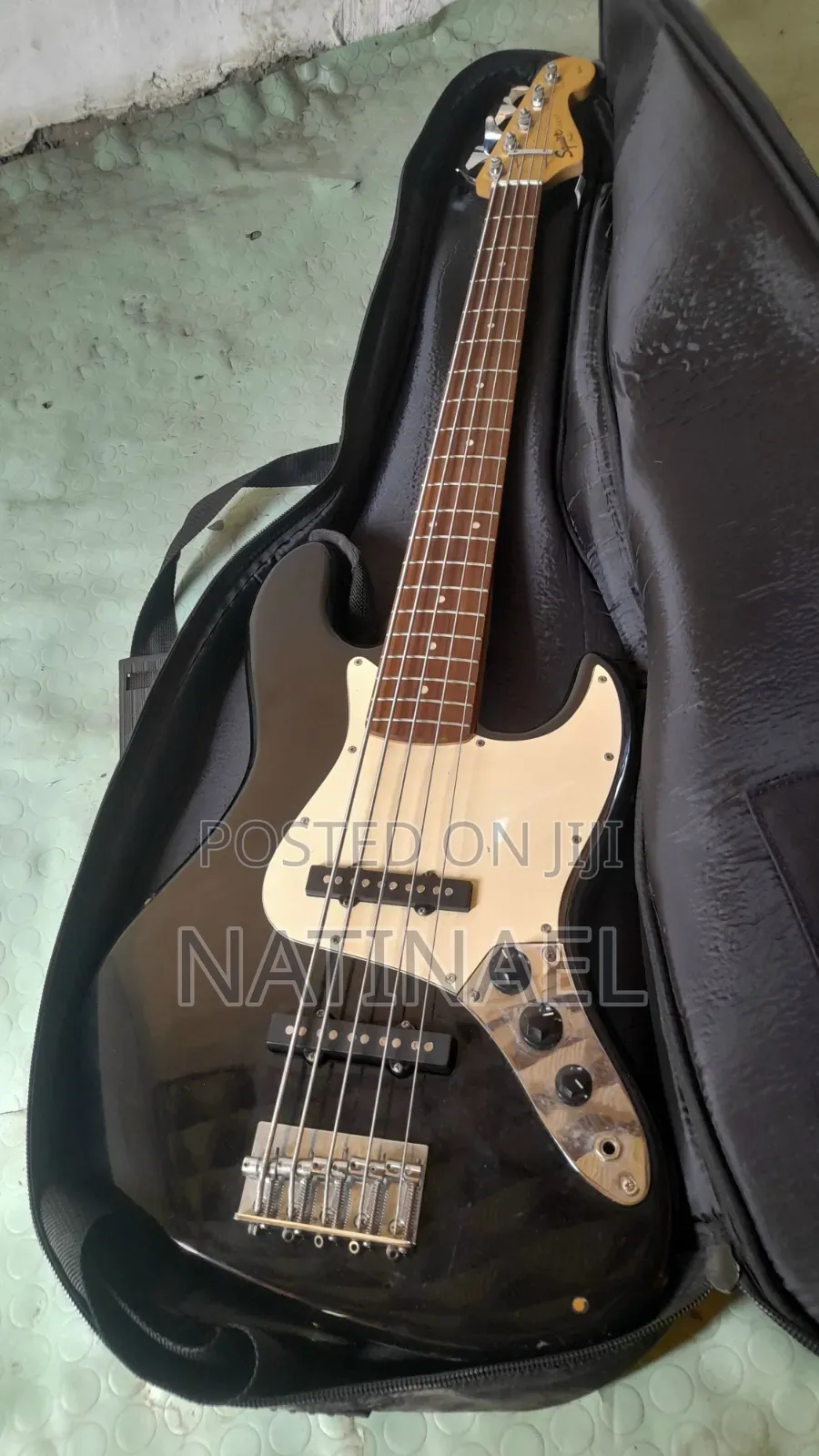 Squier Affinity Series Jazz Bass V5