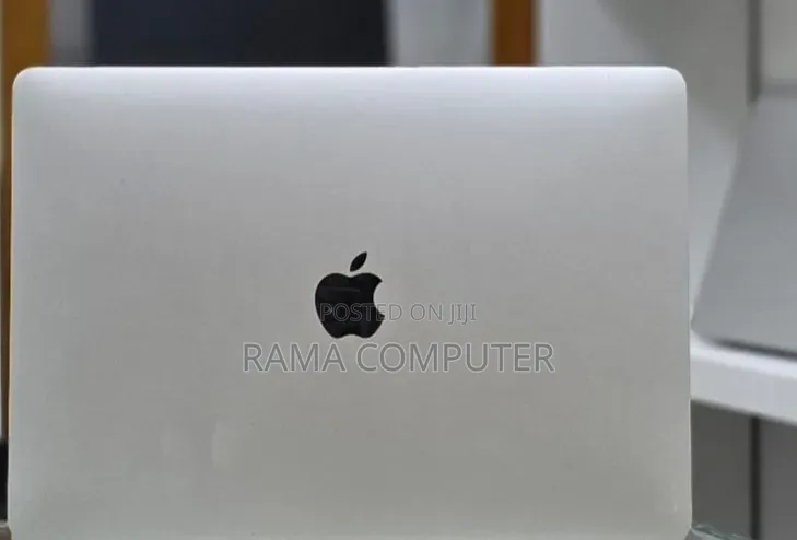 New Laptop Apple MacBook Pro 2019 16GB Intel Core i7 SSD 256GB
