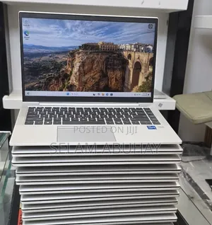 New Laptop HP EliteBook 840 G10 16GB Intel Core i7 SSD 1T