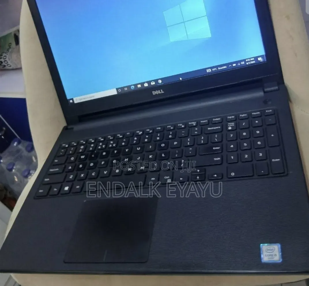 New Laptop Dell Vostro 15 3000 4GB Intel Core i5 HDD 500GB