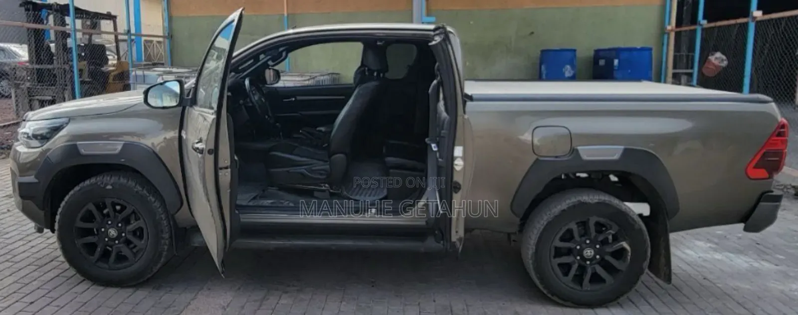 Toyota Hilux 2021 Gray