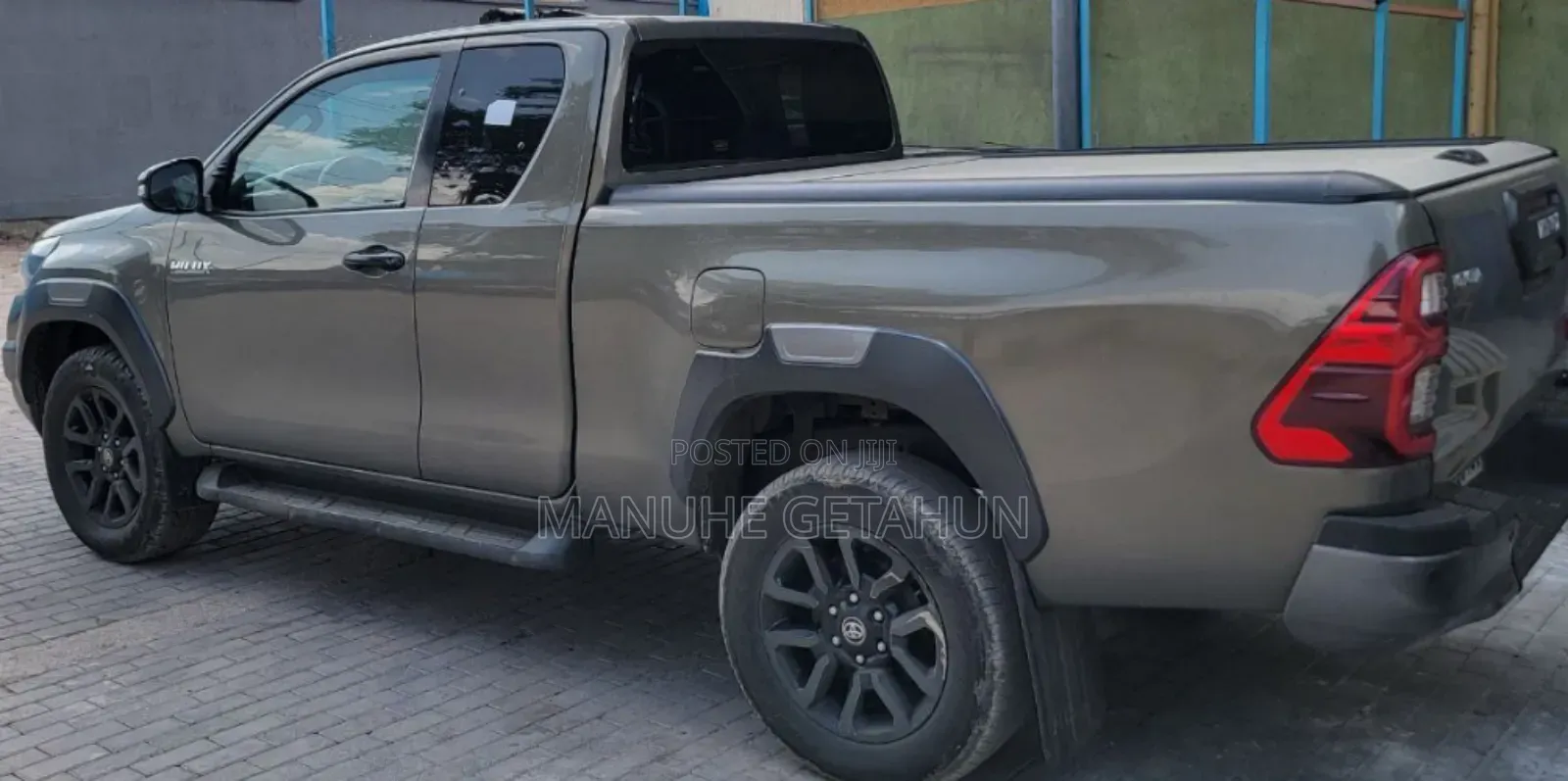 Toyota Hilux 2021 Gray
