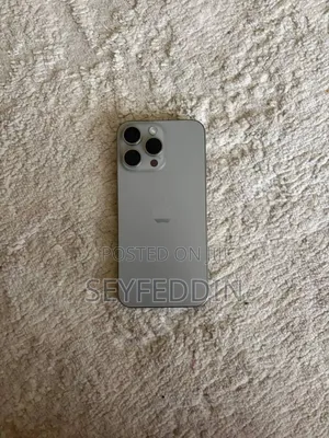 Apple iPhone 15 Pro Max 256 GB Silver