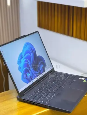 New Laptop Lenovo Legion 7 16GB Intel Core i7 SSD 512GB