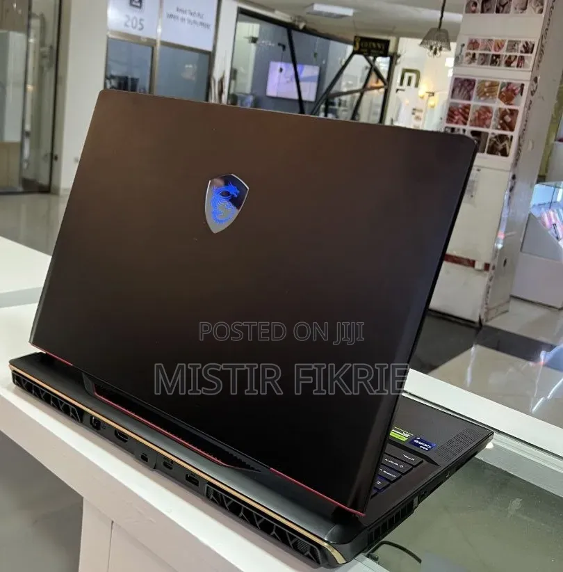 New Laptop MSI Raider GE68HX 13VI-202US 32GB Intel Core i9 SSD 1T