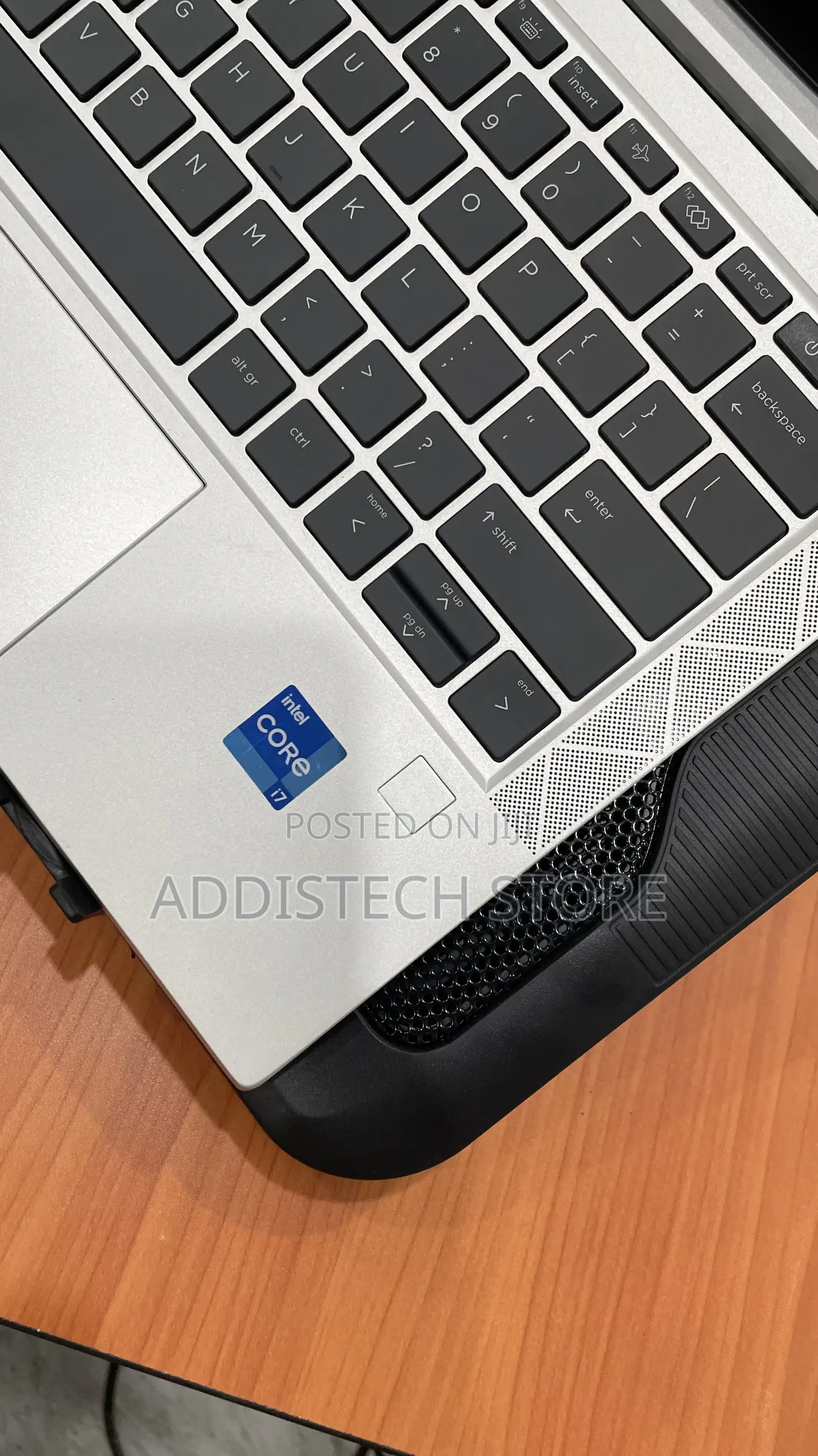 New Laptop HP EliteBook 830 G8 16GB Intel Core i7 SSD 512GB