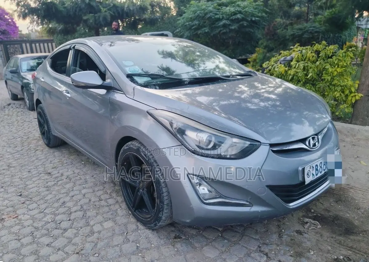 Hyundai Avante 2017 Silver