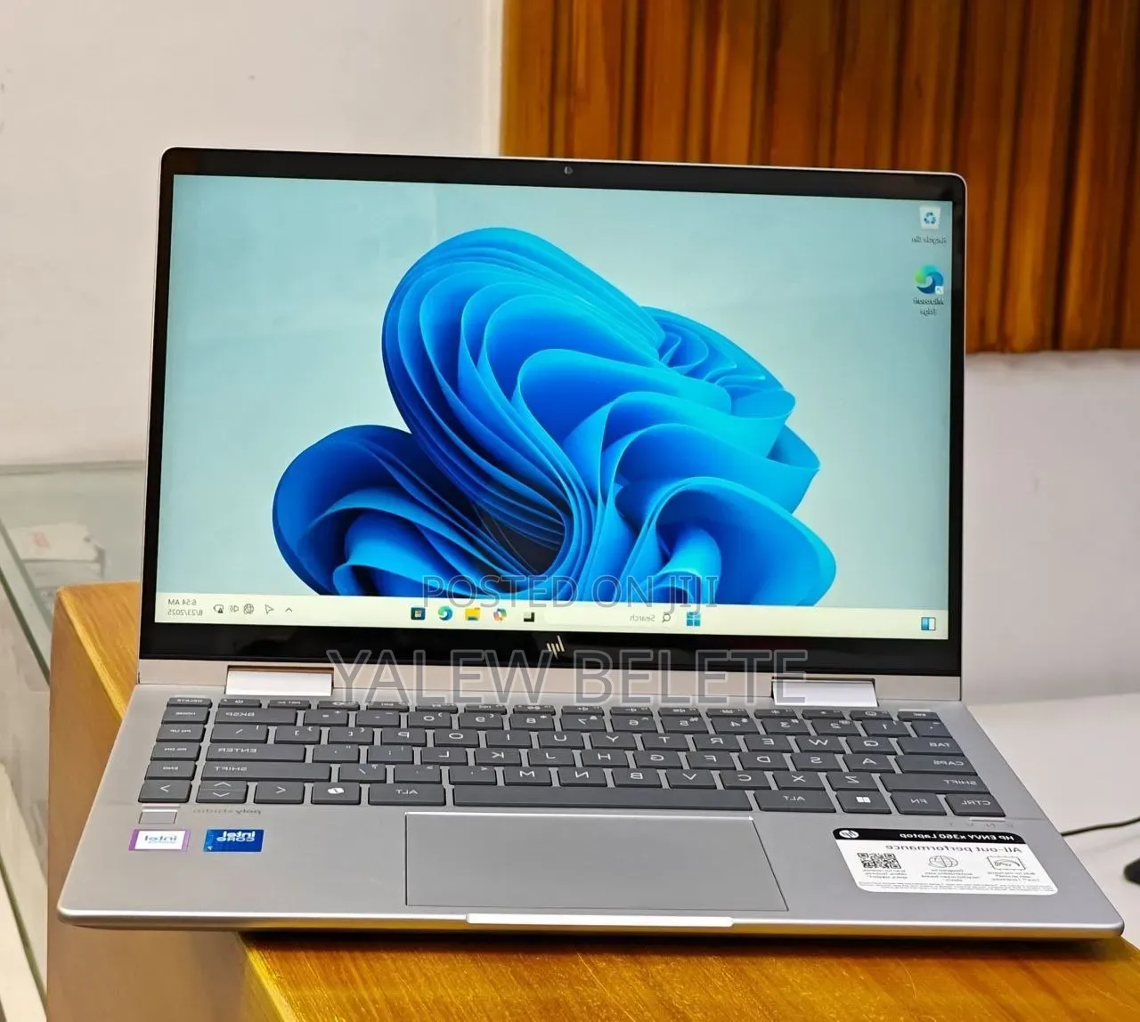 New Laptop HP Envy x360 16GB Intel Core i7 SSD 1T