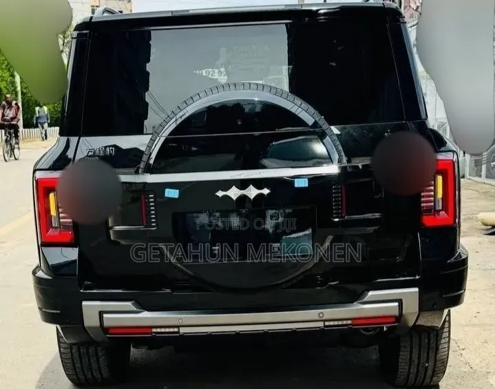 New BYD Leopard 8 2.0 Hybrid AWD 2025 Black