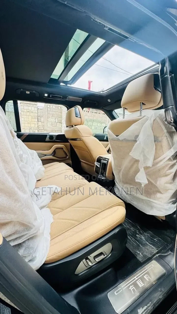 New BYD Leopard 8 2.0 Hybrid AWD 2025 Black