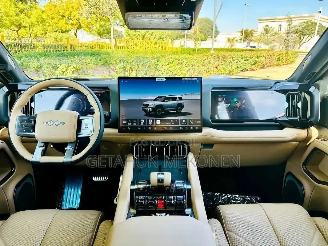 New BYD Leopard 8 2.0 Hybrid AWD 2025 Black
