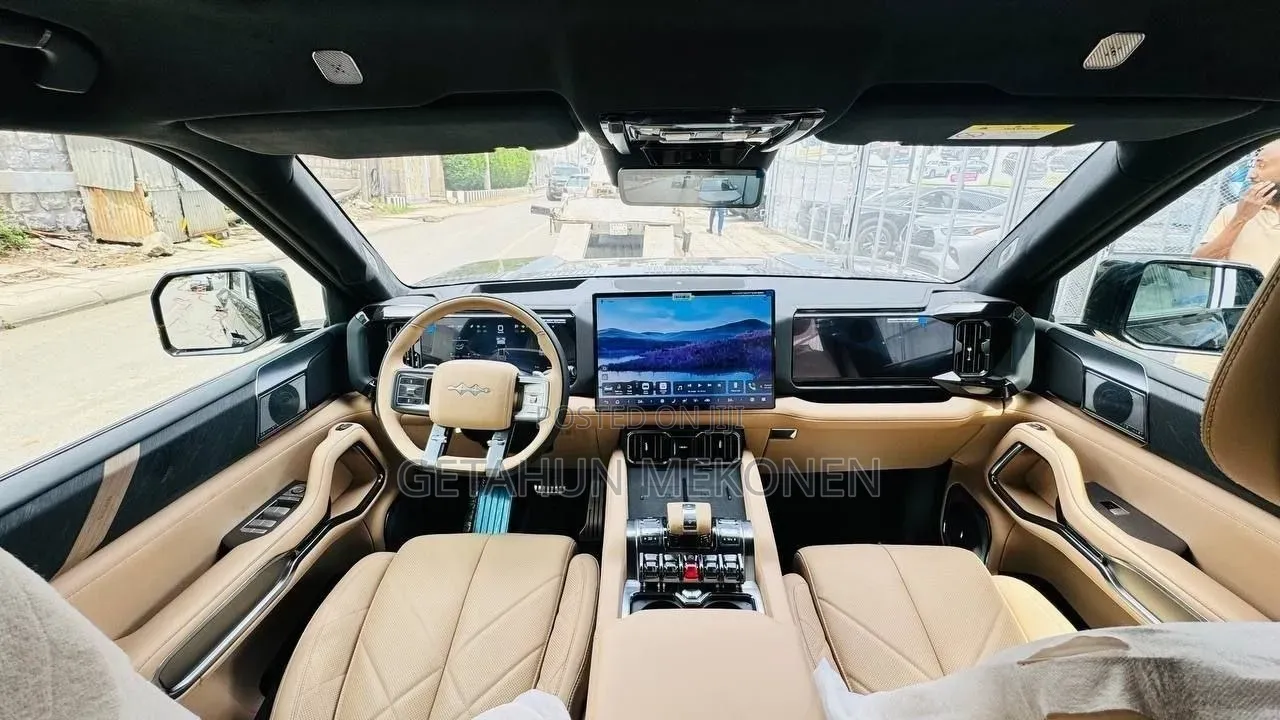 New BYD Leopard 8 2.0 Hybrid AWD 2025 Black