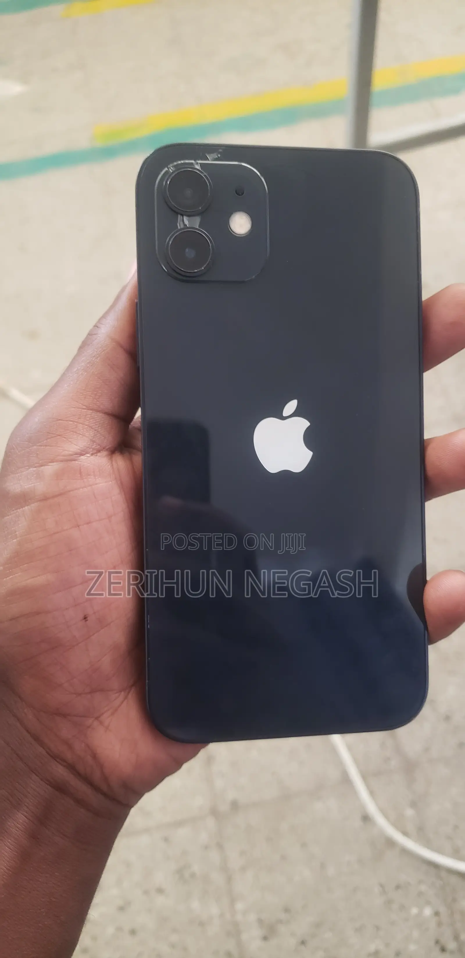 Apple iPhone 12 64 GB Black