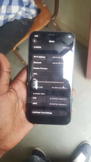 Apple iPhone 12 64 GB Black