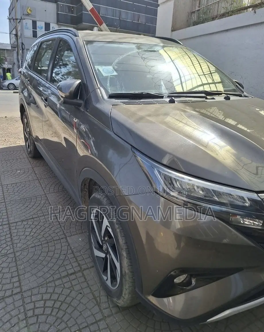 Toyota Rush 2022 Gray