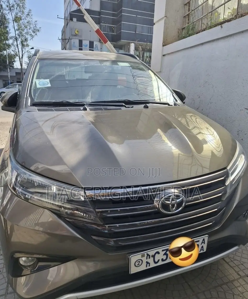 Toyota Rush 2022 Gray