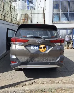 Toyota Rush 2022 Gray