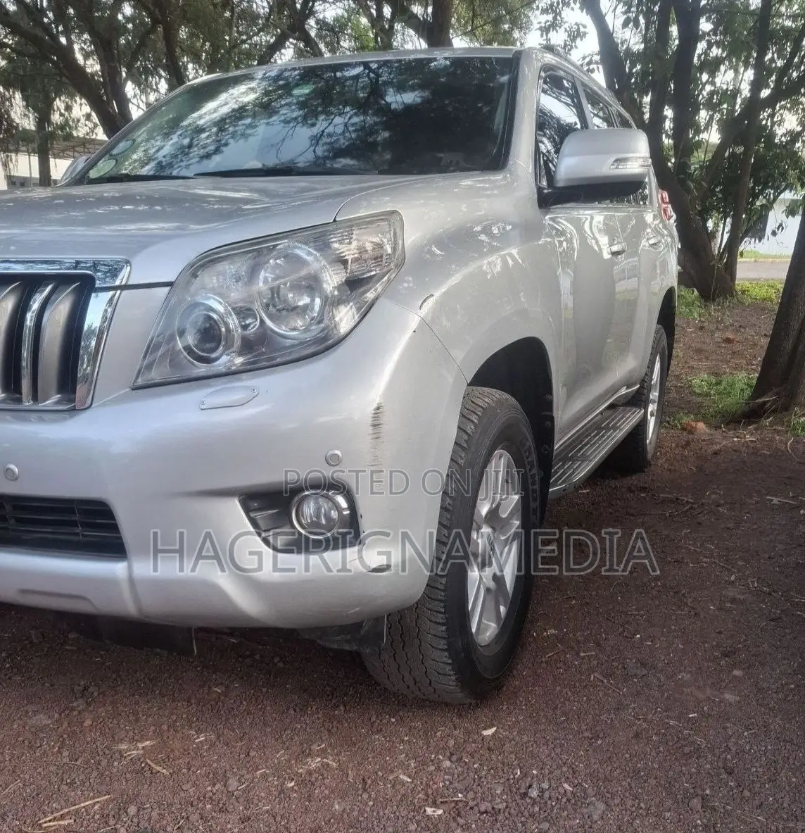 Toyota Land Cruiser Prado 2012 Silver