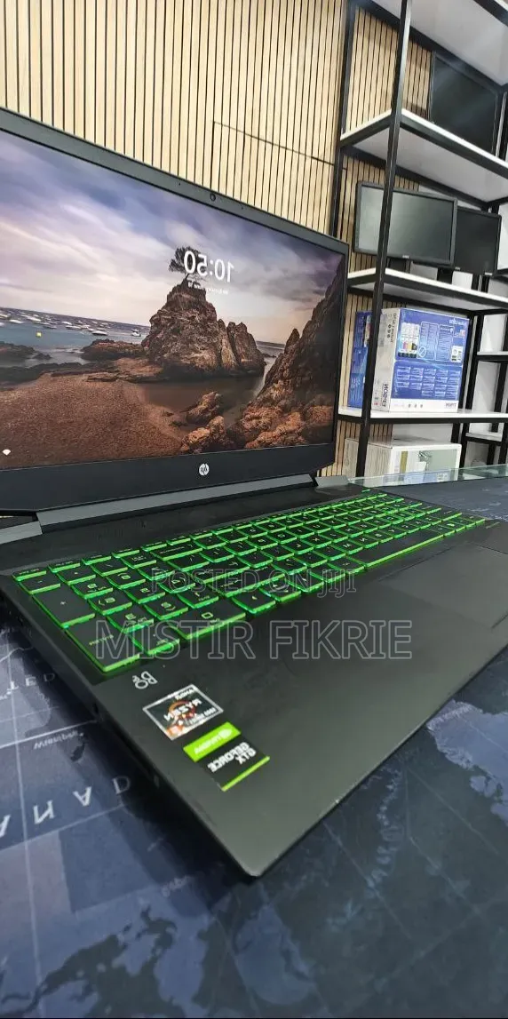 New Laptop HP Pavilion 15 16GB AMD Ryzen 5 SSD 512GB