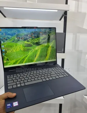 New Laptop Lenovo Ideapad 3 32GB Intel Core Ultra 7 SSD 1T