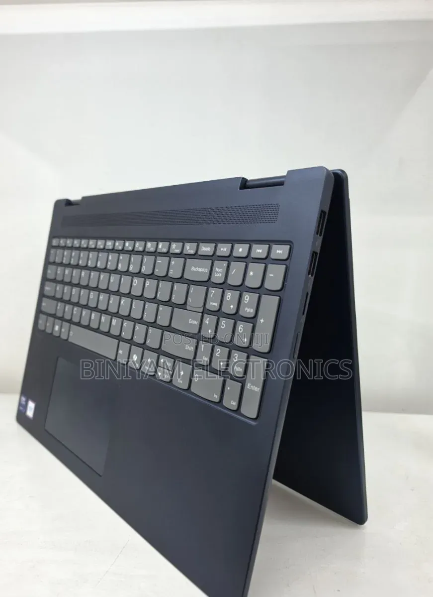 New Laptop Lenovo Ideapad 3 32GB Intel Core Ultra 7 SSD 1T