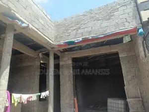 7bdrm House in Dukem, East Shewa for sale