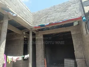 7bdrm House in Dukem, East Shewa for sale