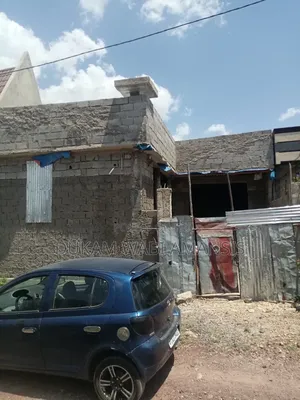 7bdrm House in Dukem, East Shewa for sale