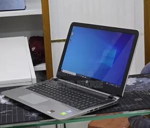 New Laptop HP Pavilion 14 8GB Intel Core i5 HDD 1T