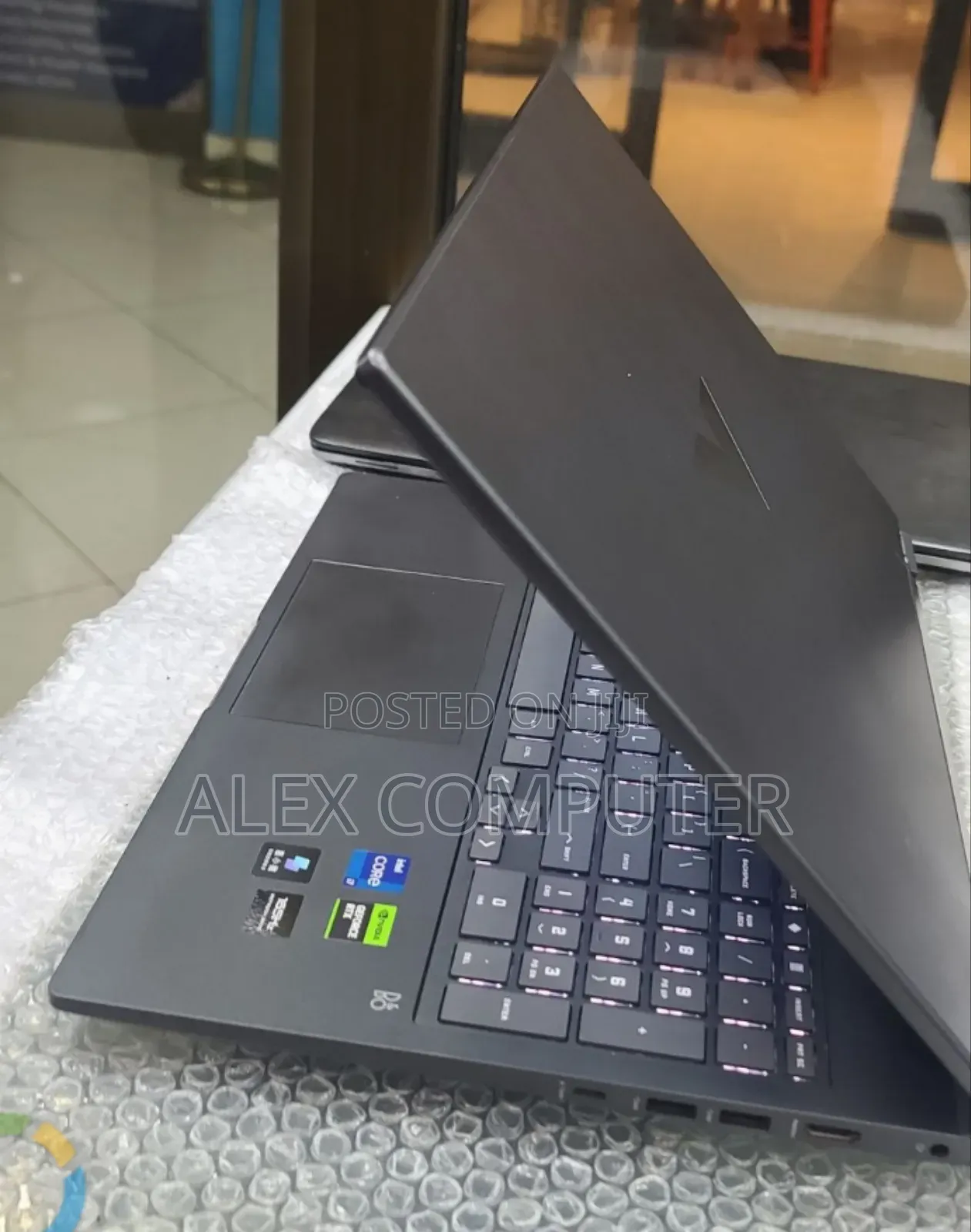 New Laptop HP Victus 16 16GB Intel Core i7 SSD 1T