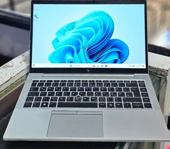 New Laptop HP 16GB Intel Core i5 SSD 512GB
