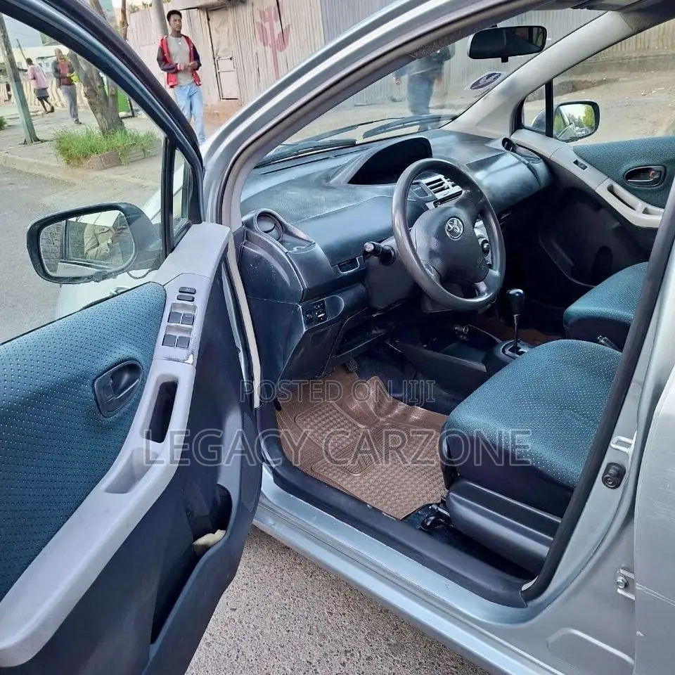 Toyota Yaris 2007 Silver