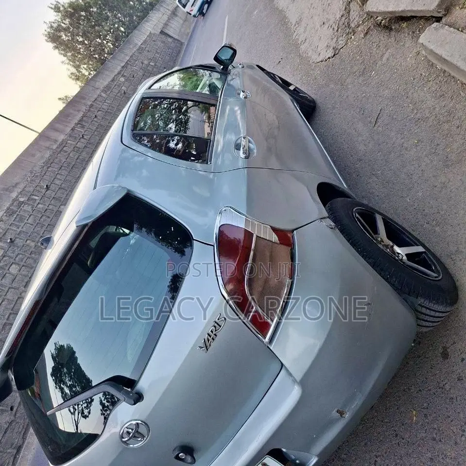 Toyota Yaris 2007 Silver