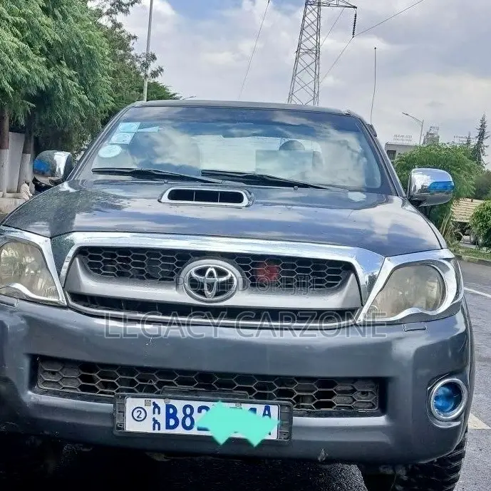 Toyota Hilux 2011 Black
