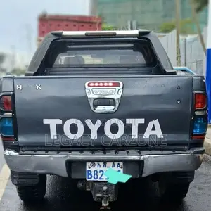 Toyota Hilux 2011 Black