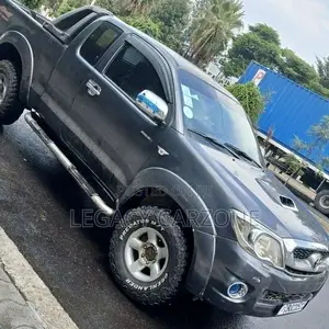 Toyota Hilux 2011 Black