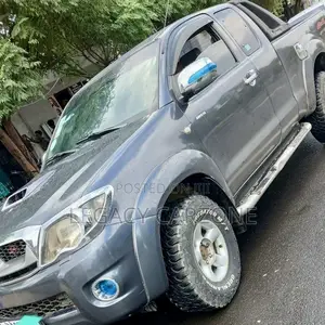 Toyota Hilux 2011 Black