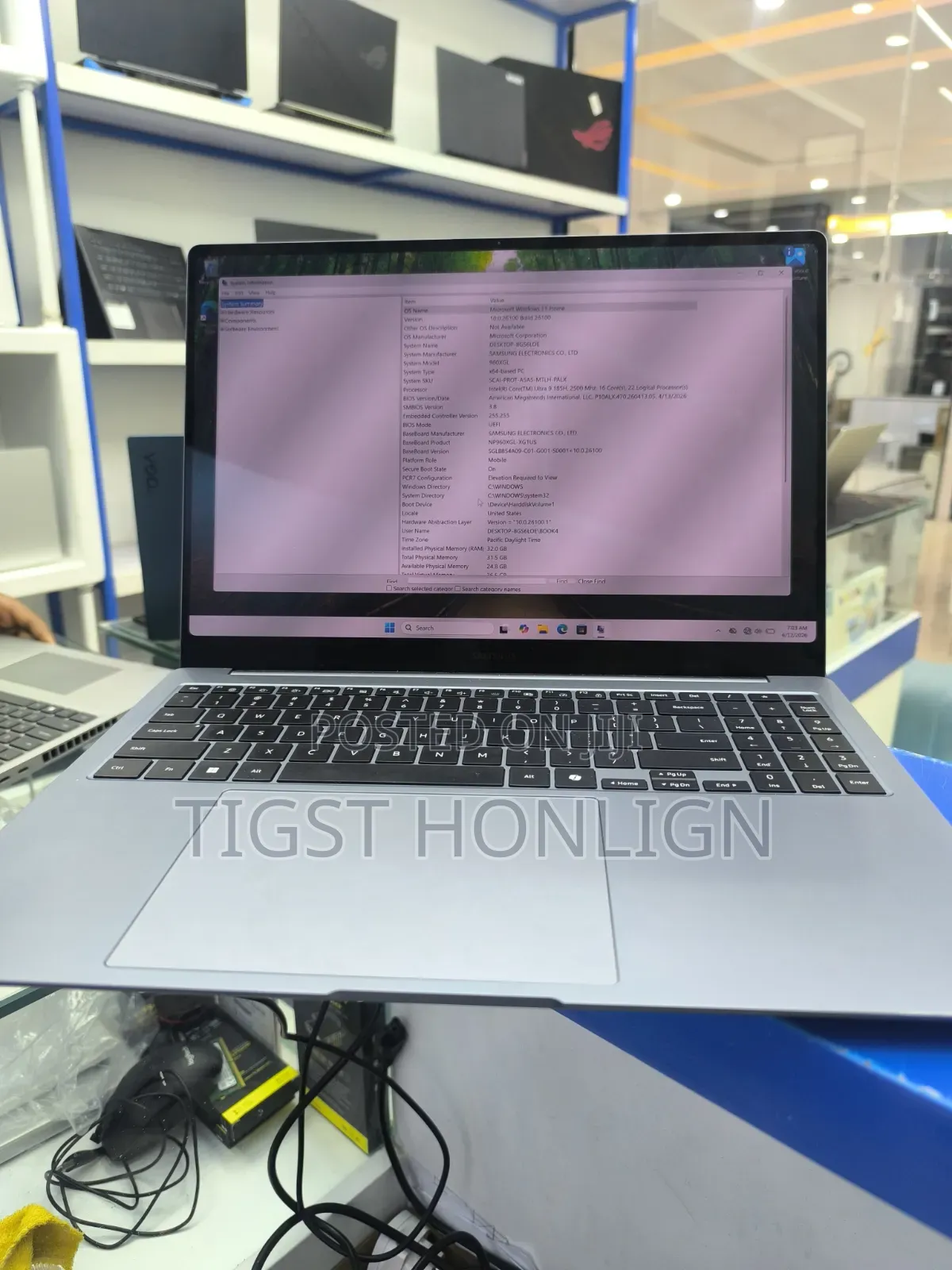 New Laptop Samsung Galaxy Book4 Ultra 32GB Intel Core Ultra 9 SSD 1T